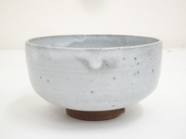 JAPANESE TEA CEREMONY WHTE GLAZE TEA BOWL / CHAWAN 